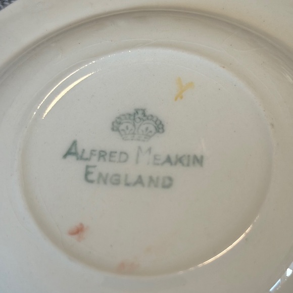 Alfred Meakin Vintage Scenic Porcelain Bowl with Gold Trim - Picture 2 of 8